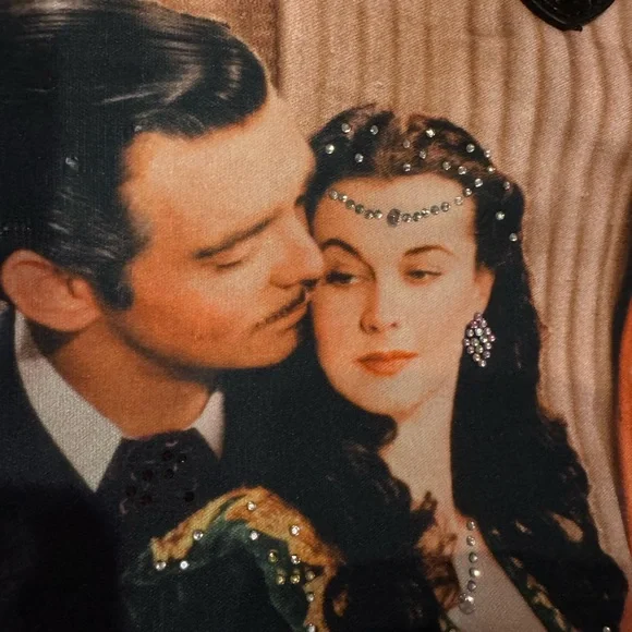 Vintage “Gone With The Wind” Scarlett and Rhett Rhinestone Movie Poster Tote - Picture 2 of 10